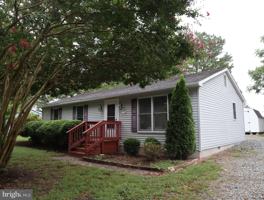 featured image of 1108 Middle Neck Dr