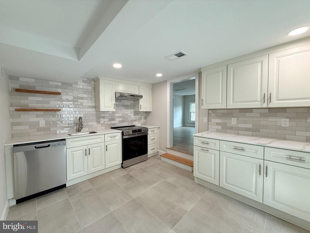 12 N Main St #2 - Photo 5 of 23