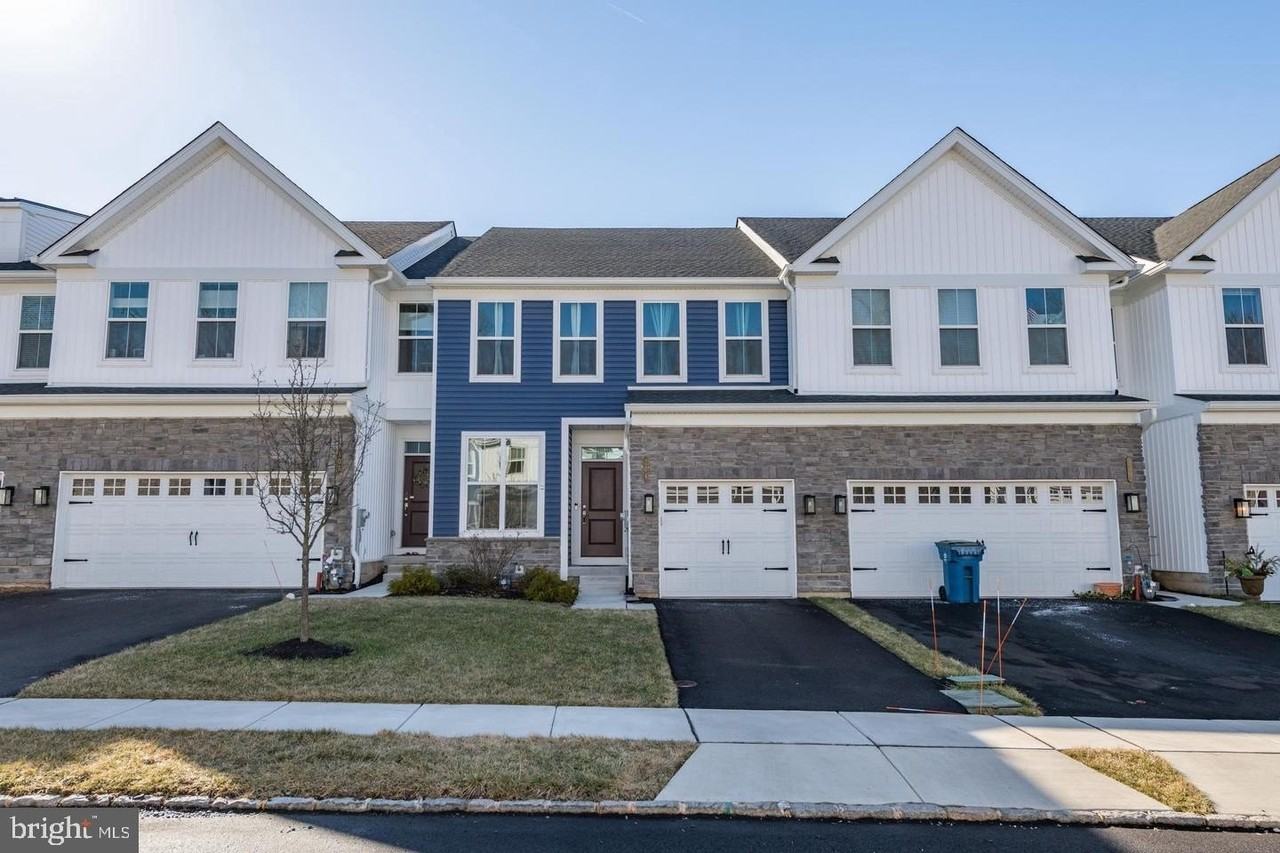204 Wystone Ct - Photo 2 of 36