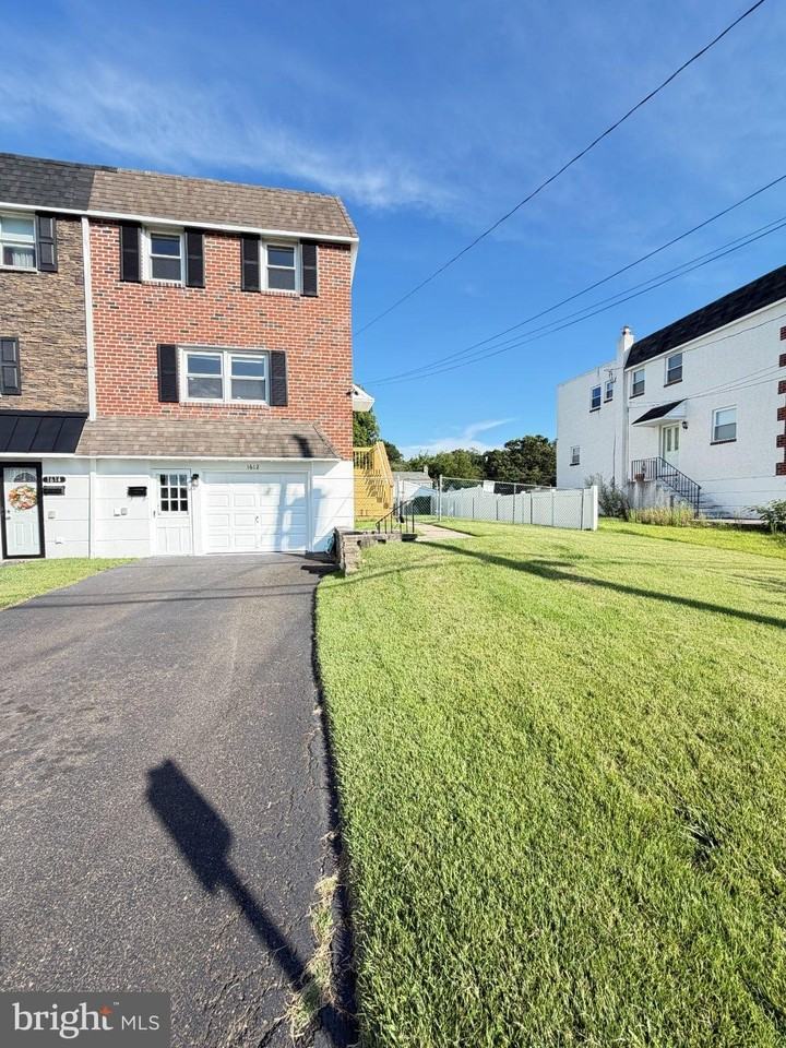 1612 Tremont Ave - Photo 2 of 29