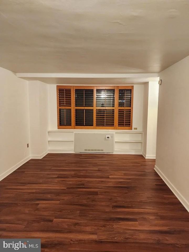 1111 Arlington Blvd #329 - Photo 2 of 22