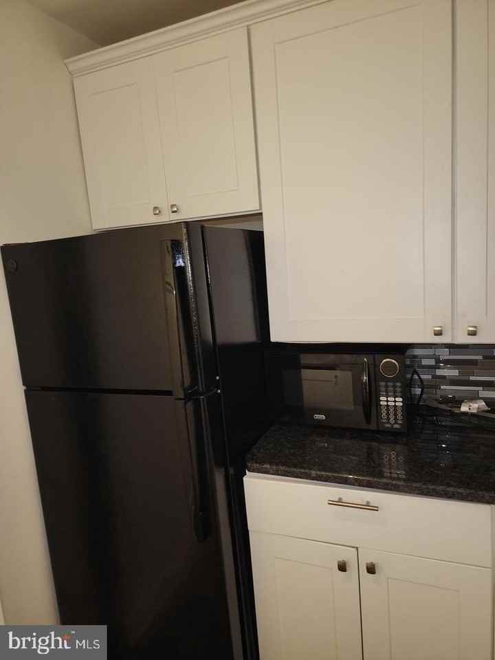 1111 Arlington Blvd #329 - Photo 6 of 22