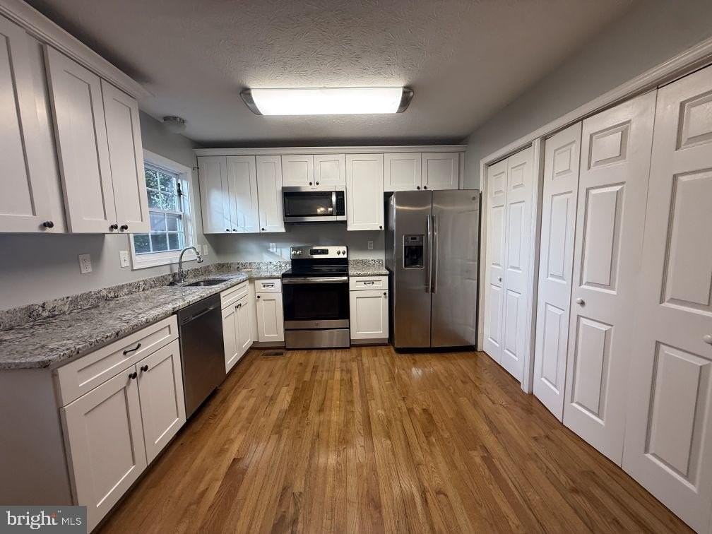 202 Carroll Dr - Photo 5 of 19