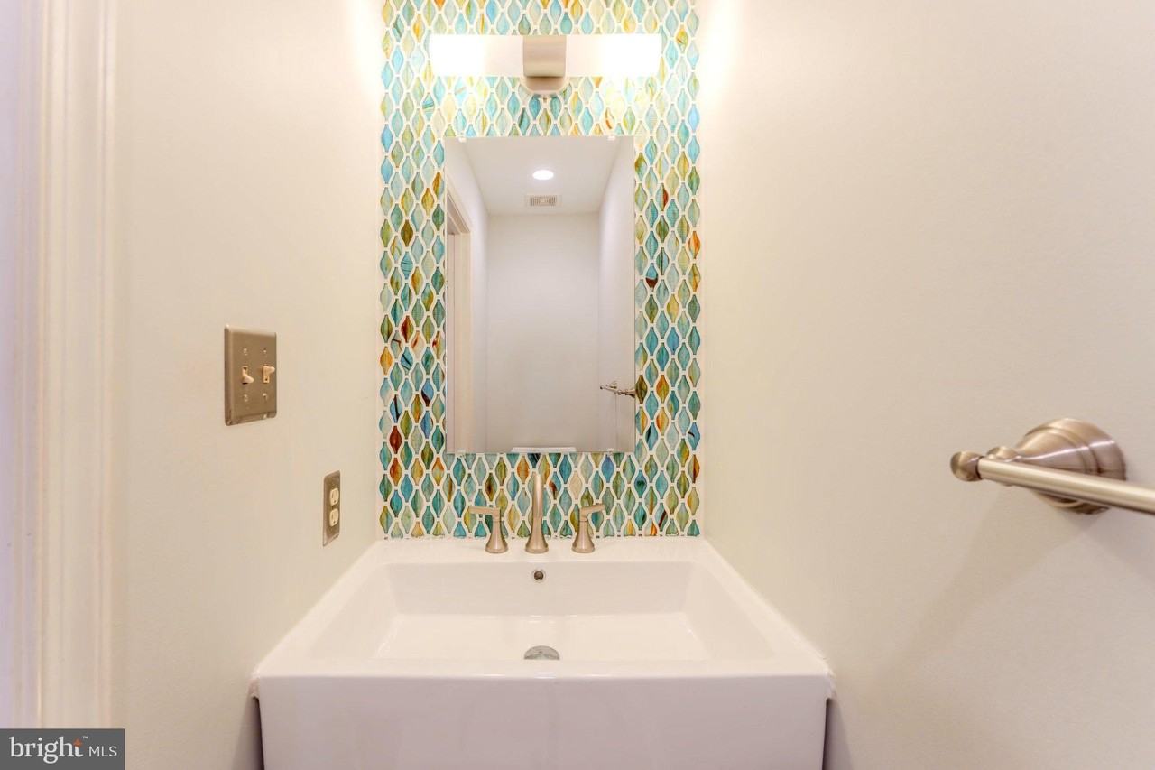 10220 Baltusrol Ct - Photo 5 of 35