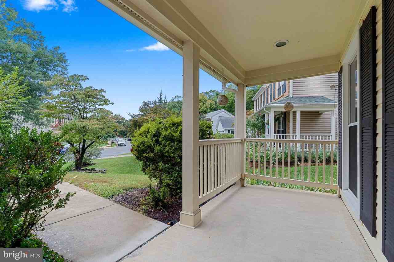 7827 Bold Lion Ln - Photo 4 of 50