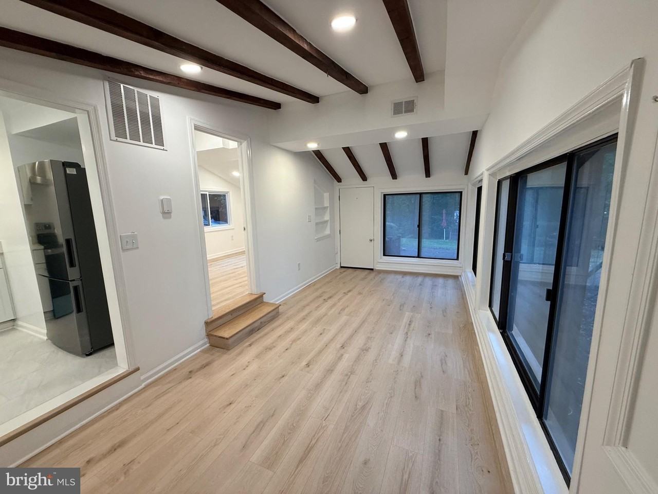 6048 Ramshorn Pl - Photo 6 of 26