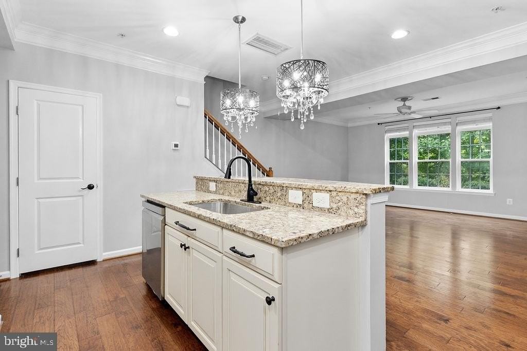 7420 Brunson Cir #A - Photo 7 of 23