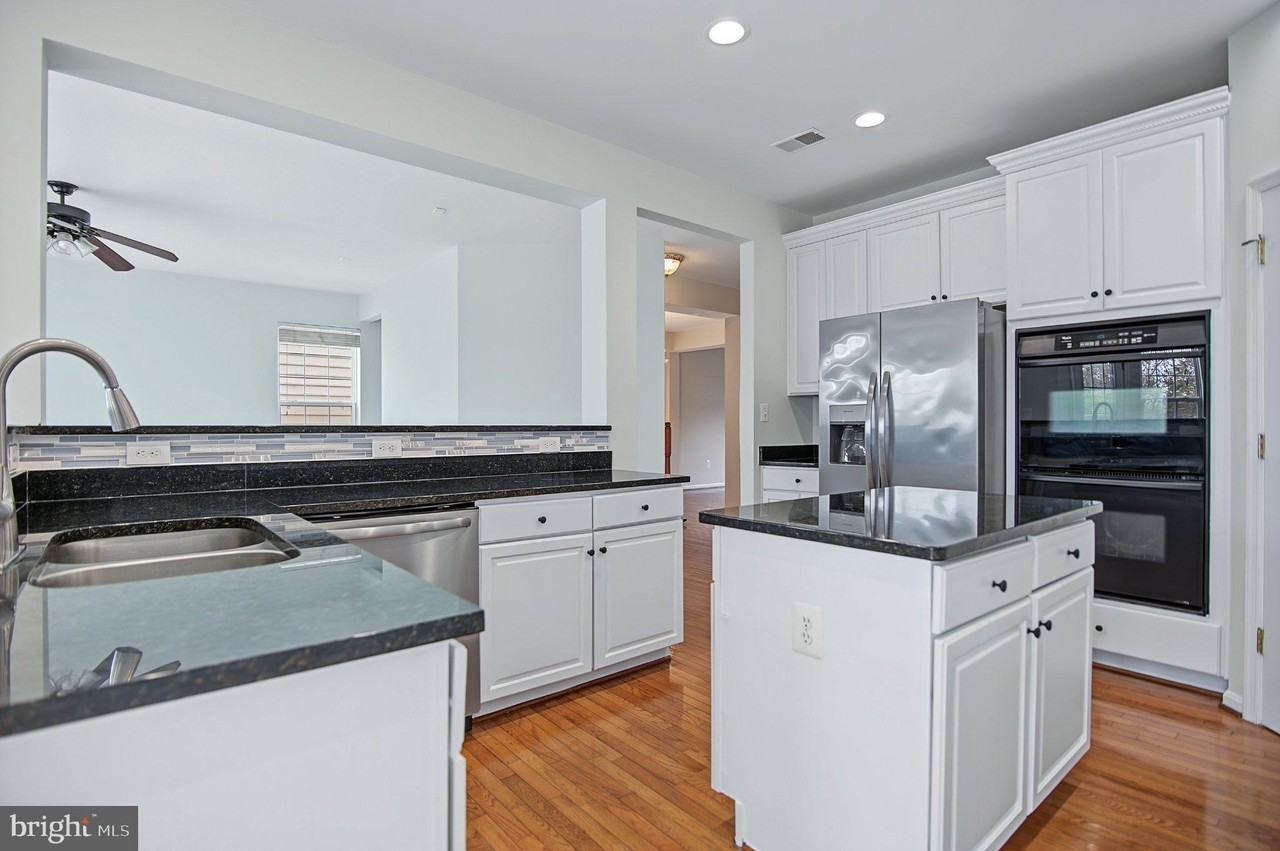 14566 Collingham Pl - Photo 4 of 50