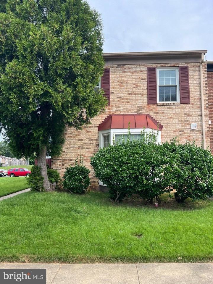 3422 Tendril Ct - Photo 2 of 19