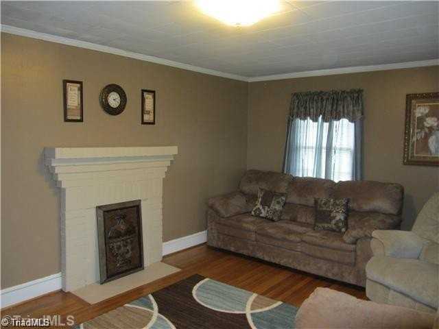 8414 Shilling St - Photo 7 of 9