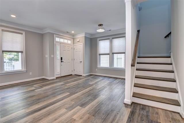 5441 Center St - Photo 6 of 27