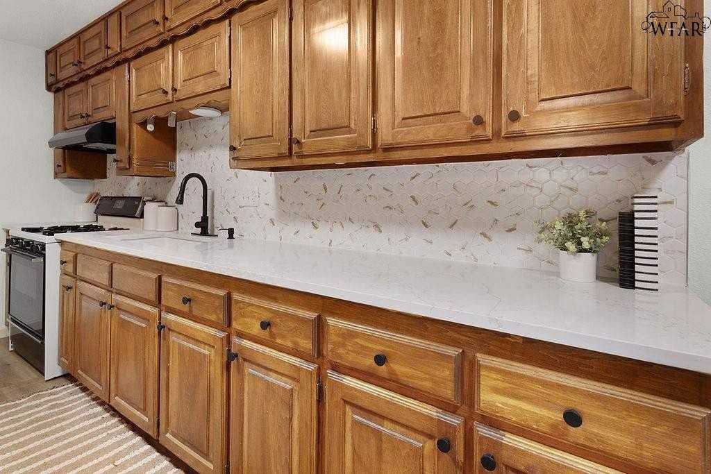 3902 Cynthia Ln - Photo 7 of 24