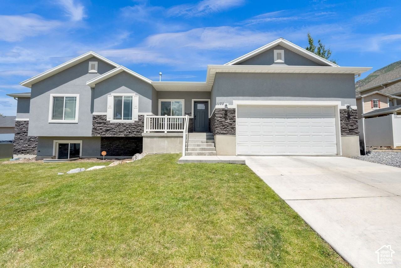 1177 E 850 S - Photo 3 of 32