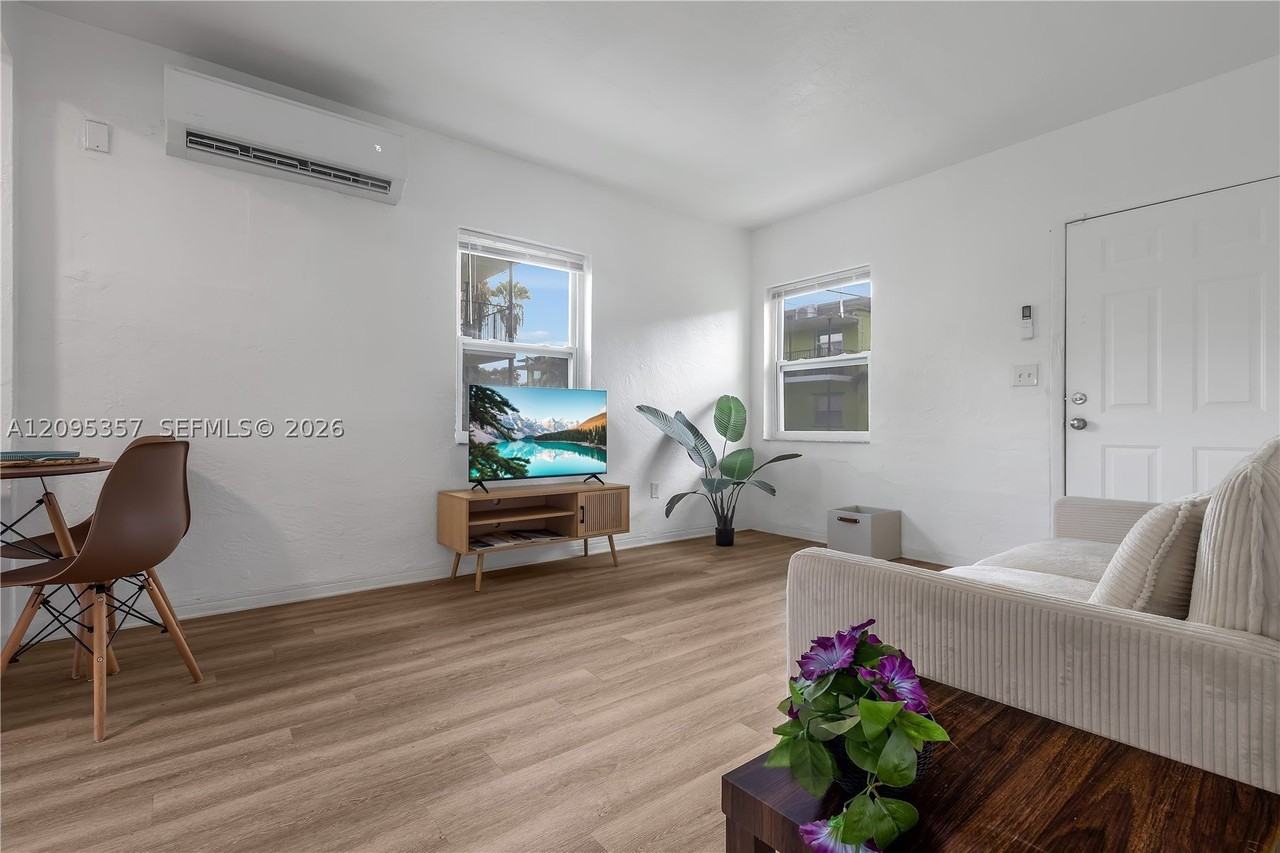 6773 Ne 1st Ct #2 - Photo 5 of 21