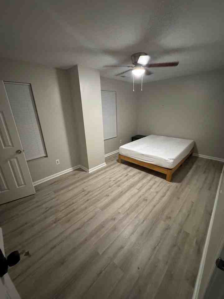 Foxtail Ct - Photo 7 of 20