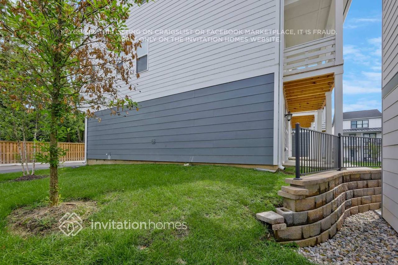 212 Founders Ln - Photo 3 of 30