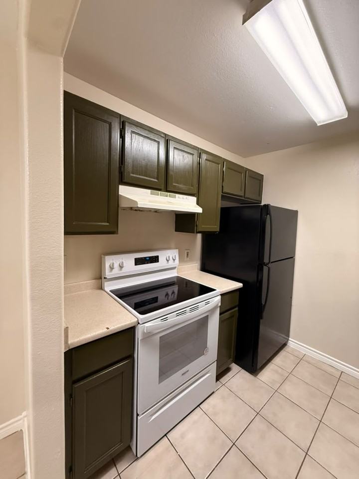 412 Shiloh Dr #501 - Photo 4 of 15