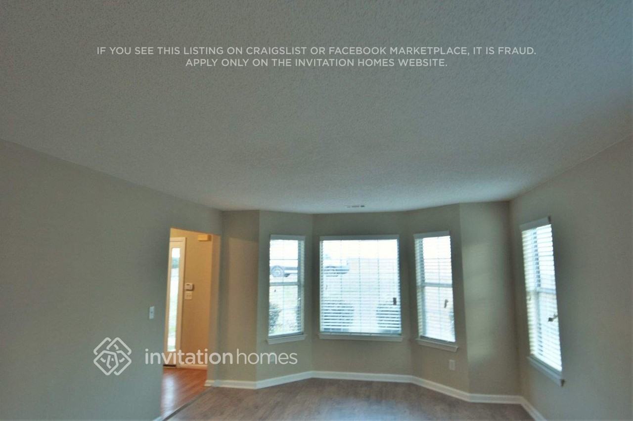 4183 Kingship Dr - Photo 6 of 15