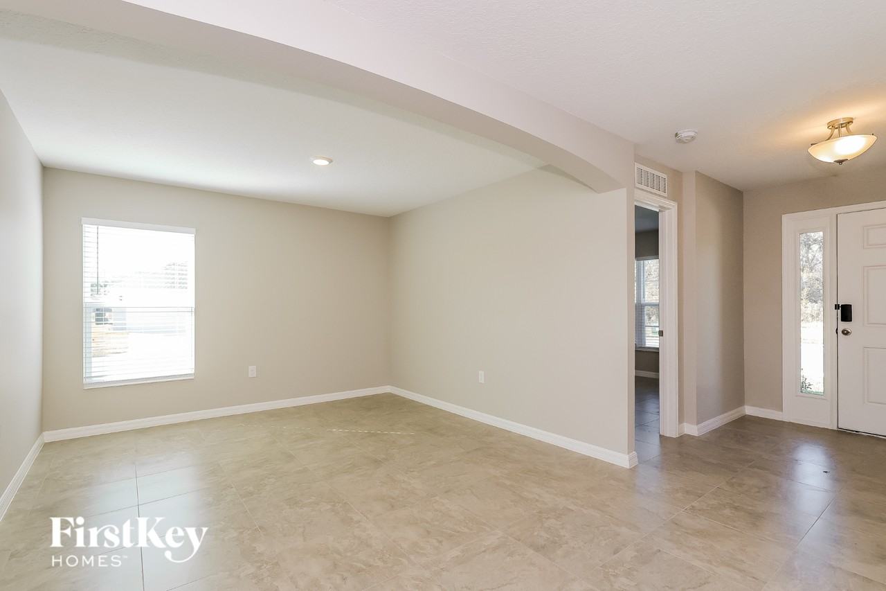 321 S Haven Ct - Photo 3 of 15