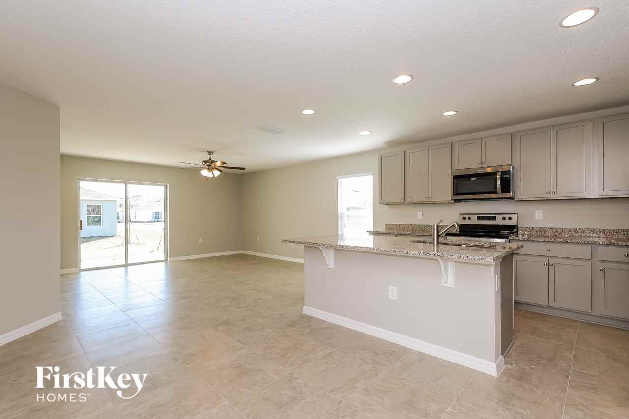321 S Haven Ct - Photo 5 of 15