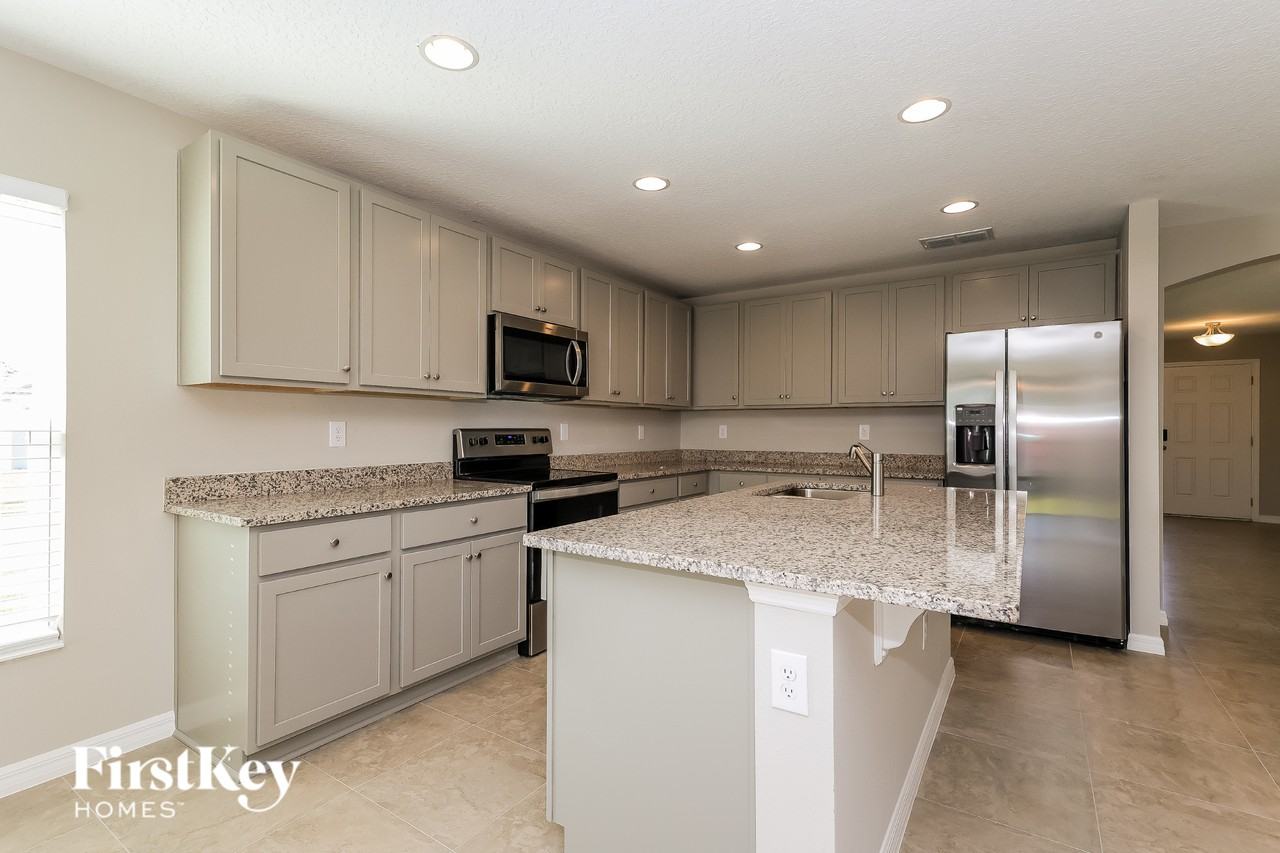 321 S Haven Ct - Photo 6 of 15