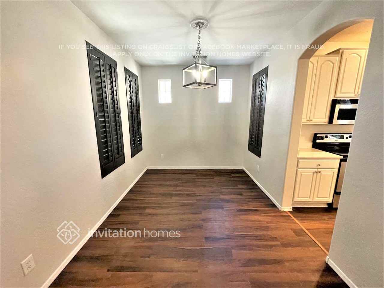 1757 S Voyager Dr - Photo 2 of 18