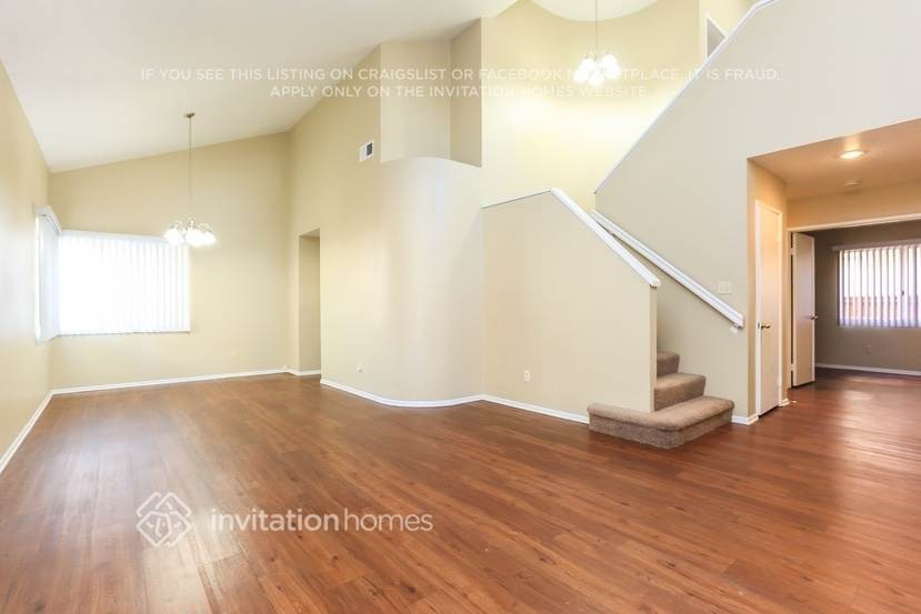 10349 Beryl Ave - Photo 3 of 19