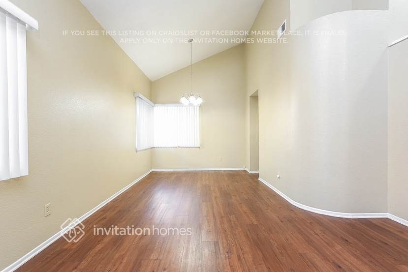 10349 Beryl Ave - Photo 4 of 19