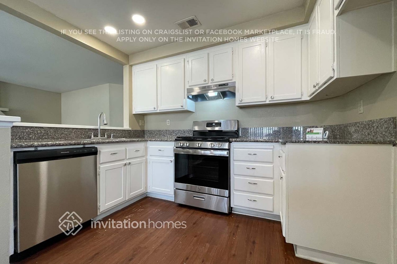 10349 Beryl Ave - Photo 6 of 19