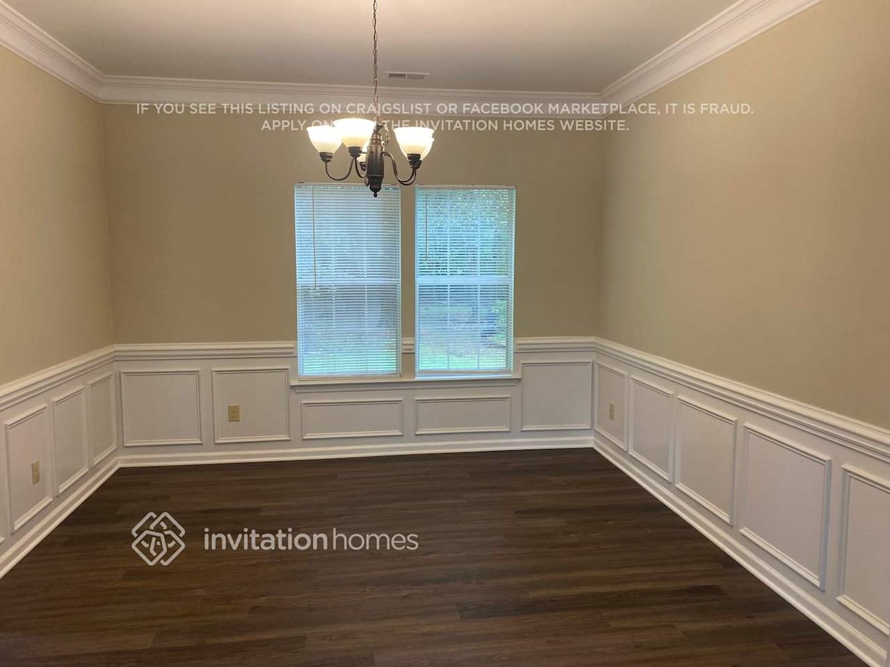 1136 Briarmore Dr - Photo 2 of 6