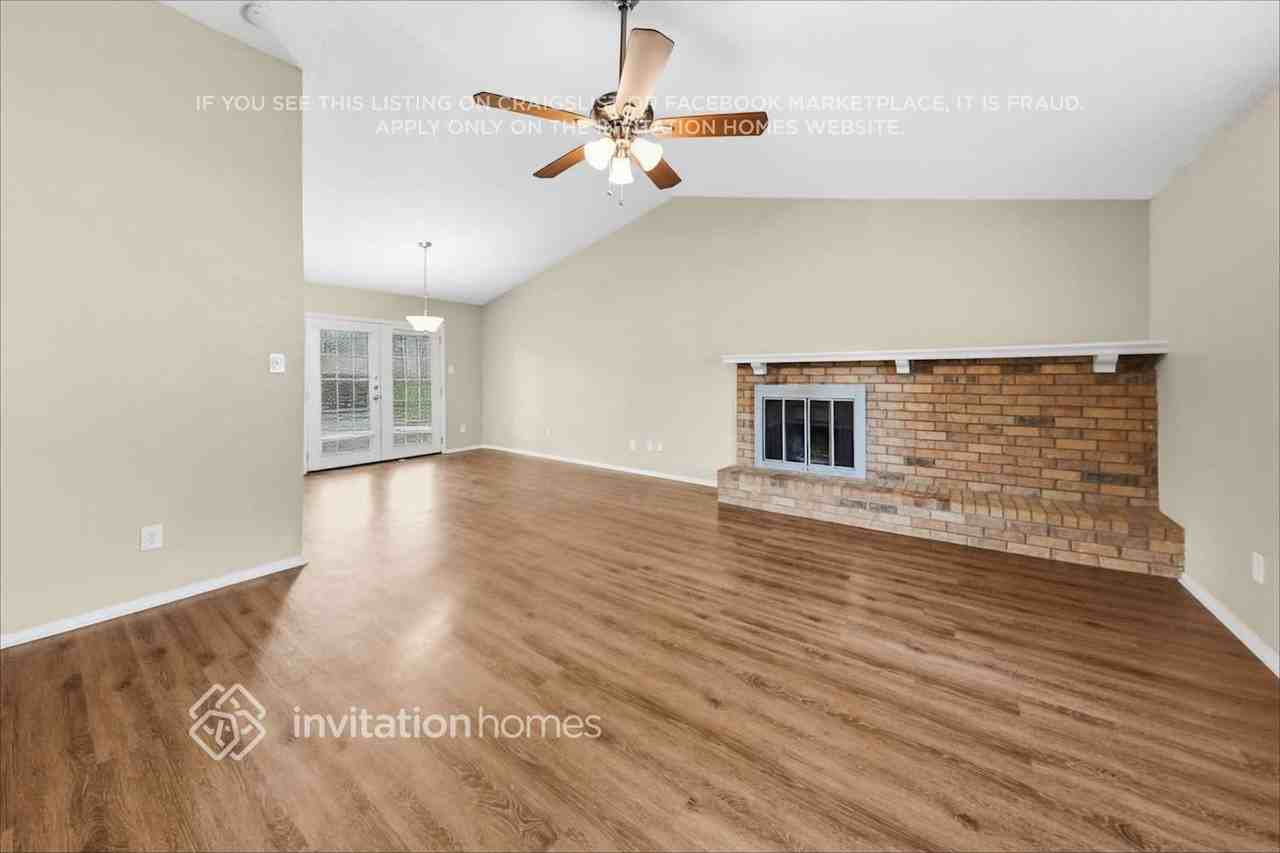 503 Thorn Wood Dr - Photo 4 of 19