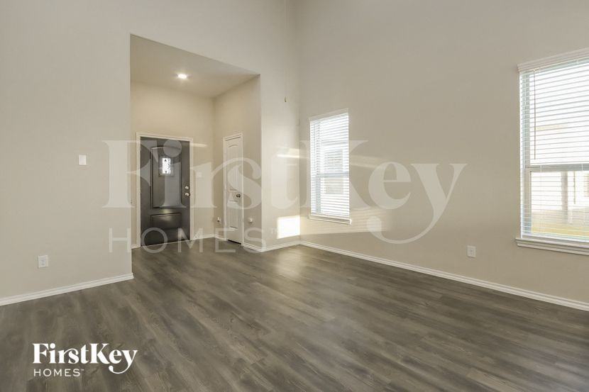 5926 Opus Ranch Trl - Photo 4 of 15