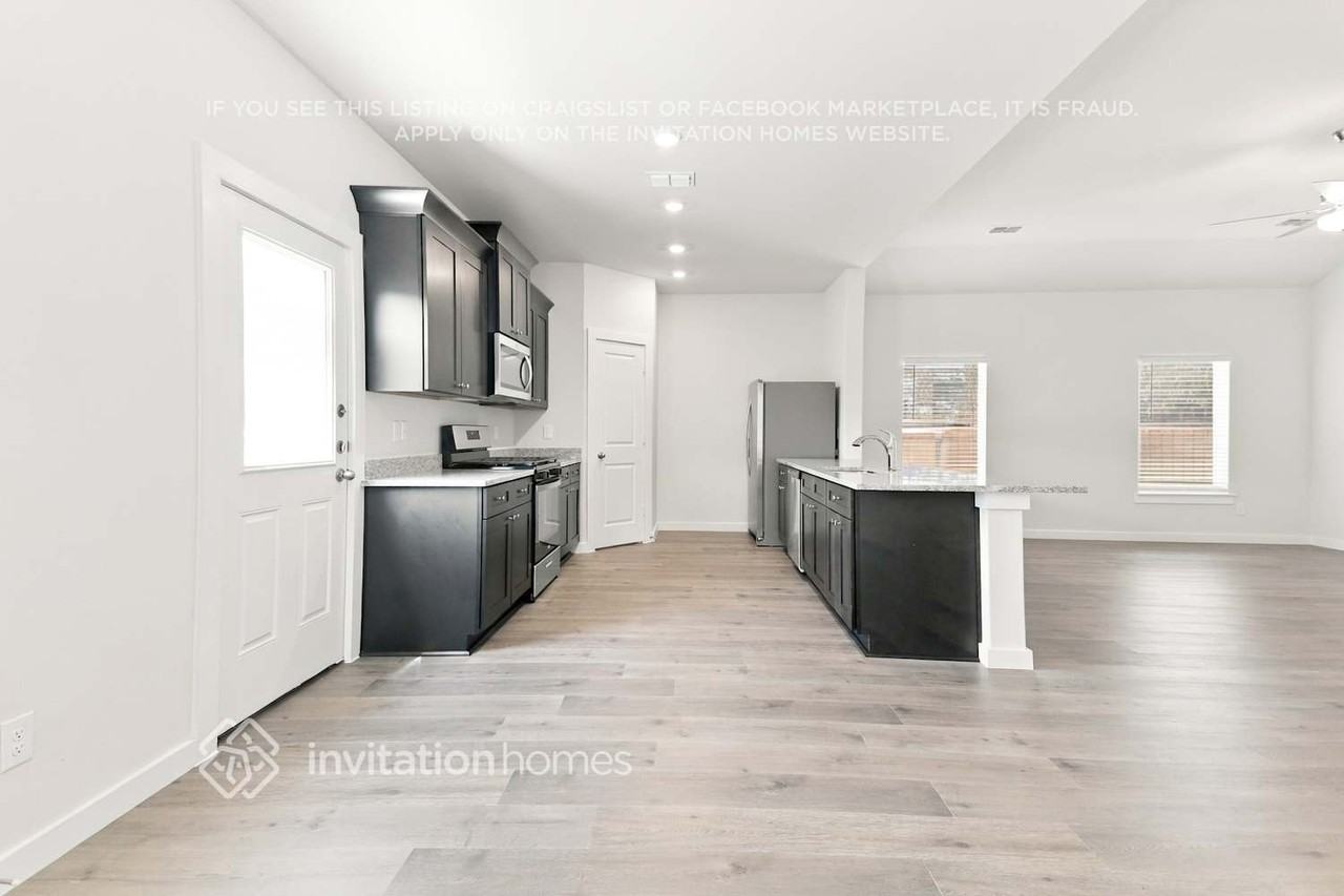 107 Southgate Dr - Photo 7 of 17