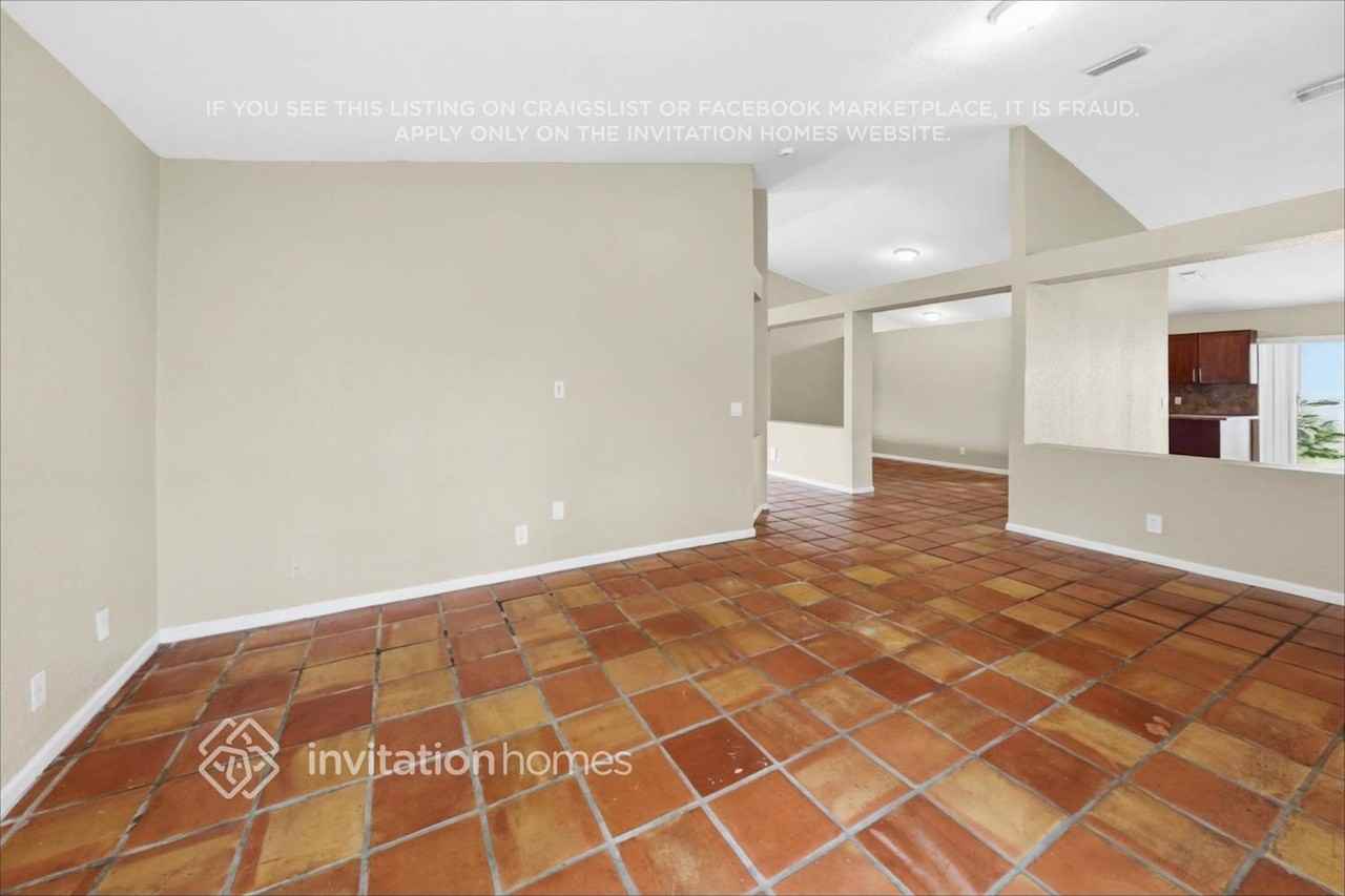 8580 Windfall Dr - Photo 6 of 21