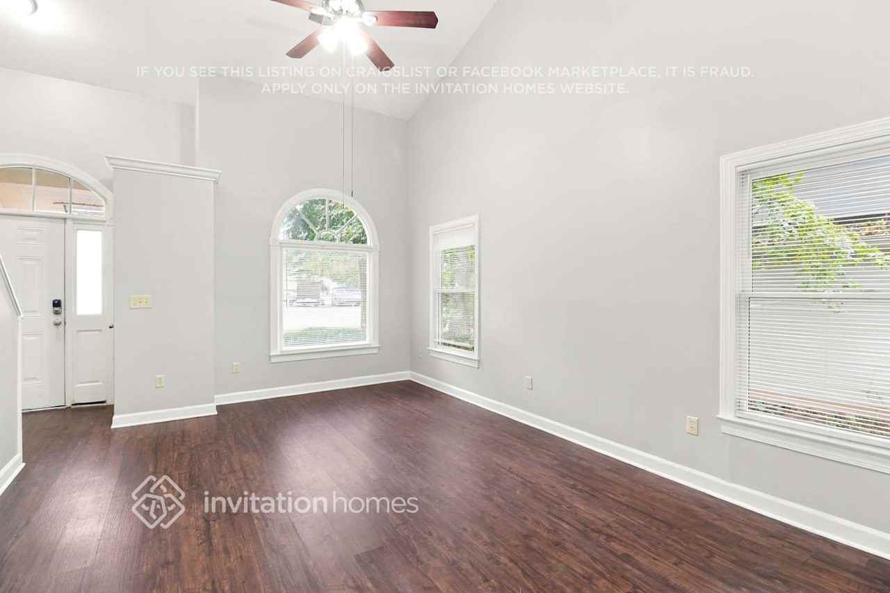 3725 Oakwood Rd - Photo 5 of 18