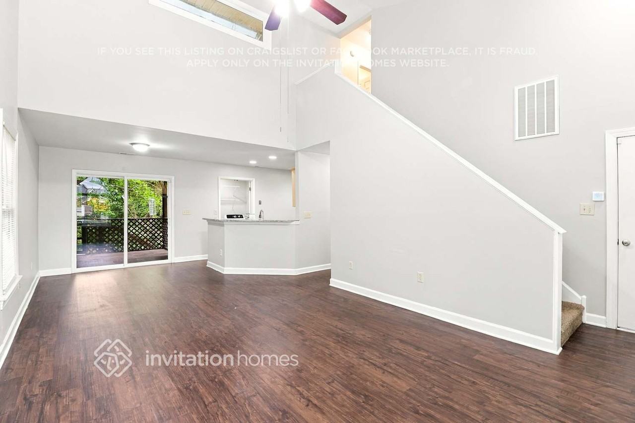 3725 Oakwood Rd - Photo 6 of 18