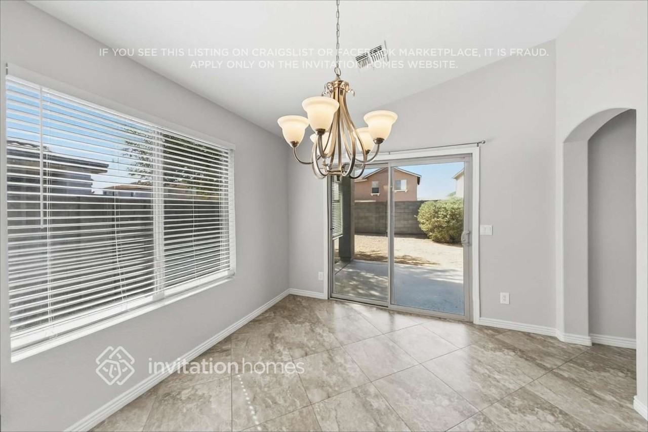 17757 W Redfield Rd - Photo 6 of 19