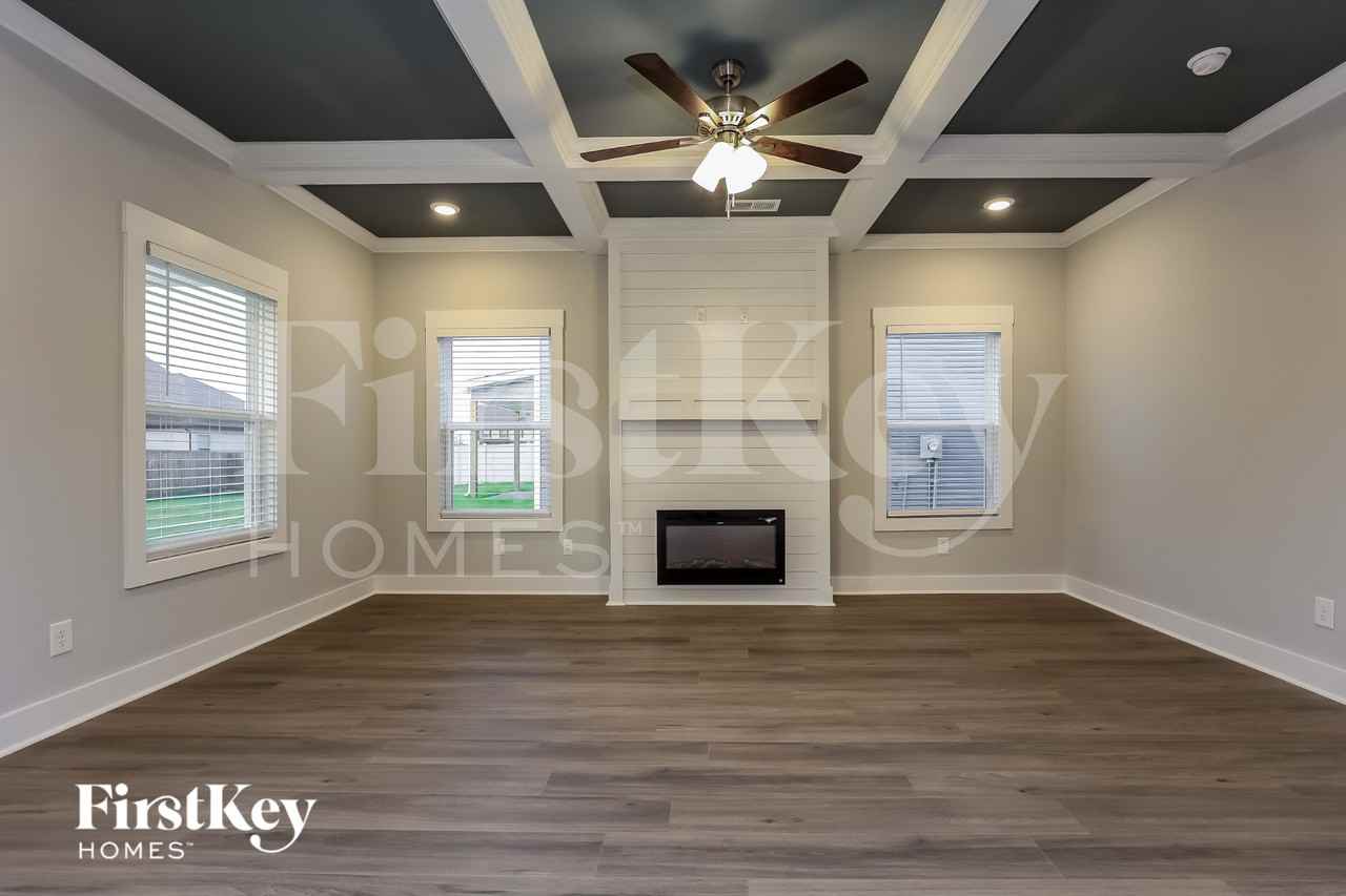 1417 Kingbird Dr - Photo 2 of 15
