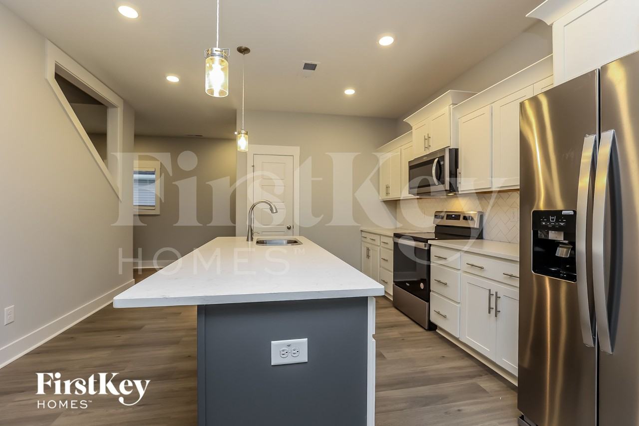 1417 Kingbird Dr - Photo 7 of 15
