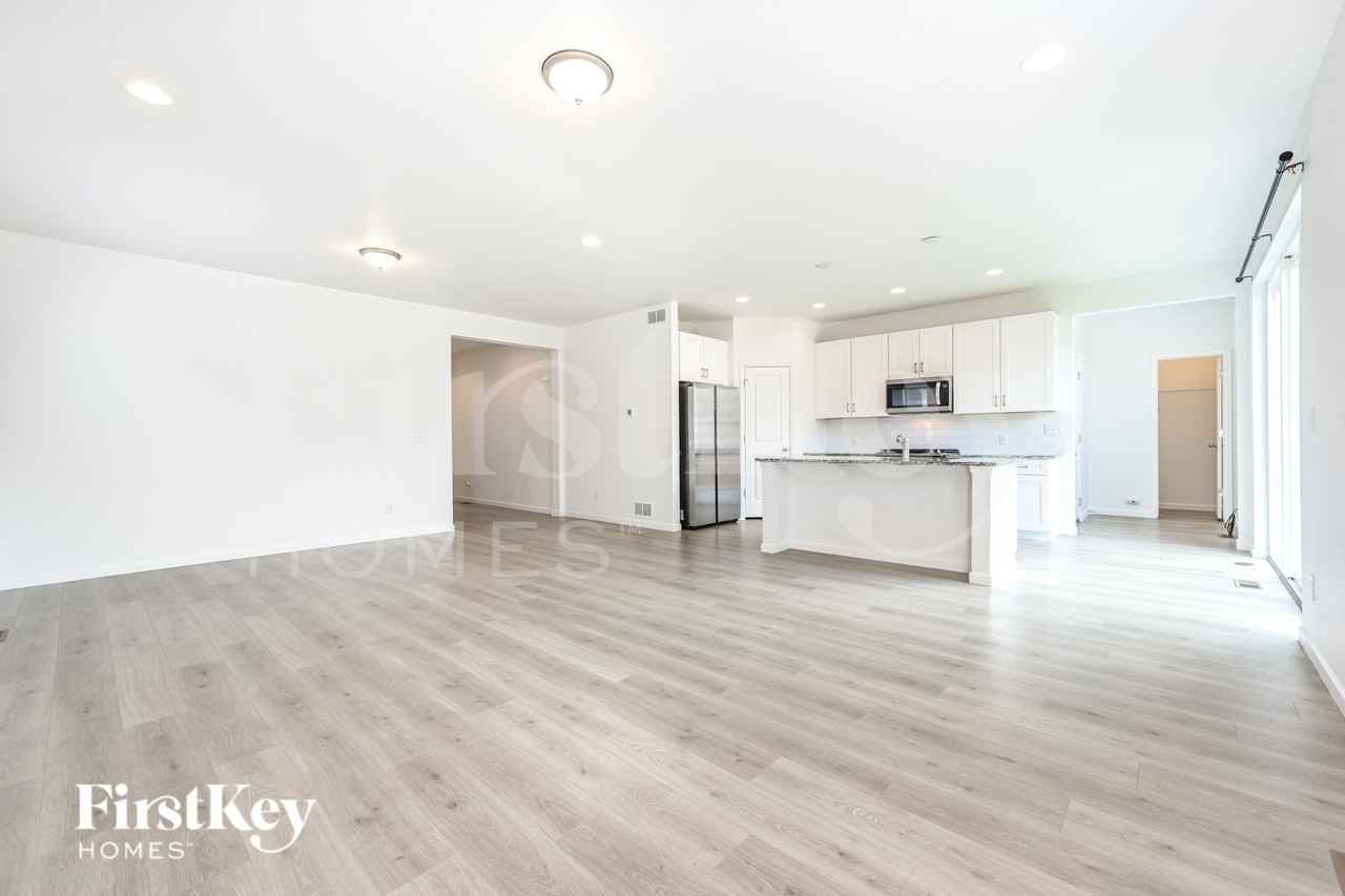 14693 Normande Dr - Photo 3 of 16