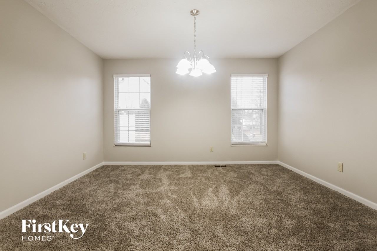 10833 Copiah Ct - Photo 3 of 15