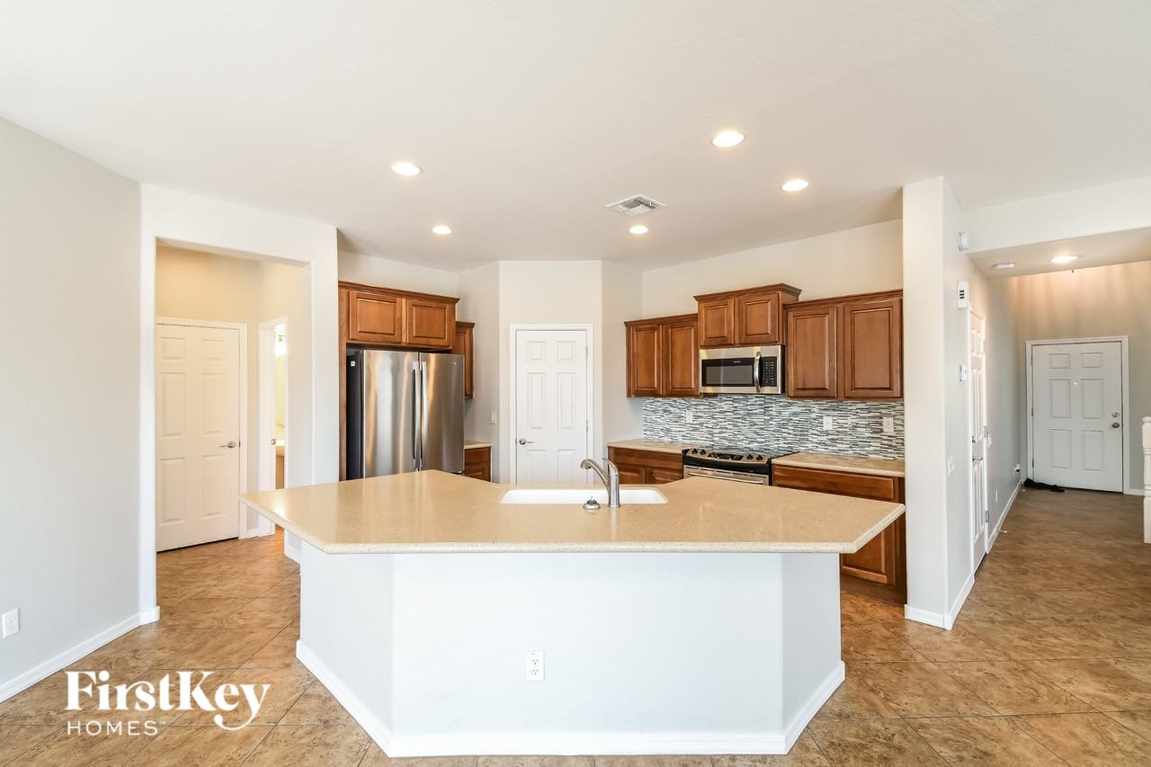 4762 S Grenoble Cir - Photo 6 of 15