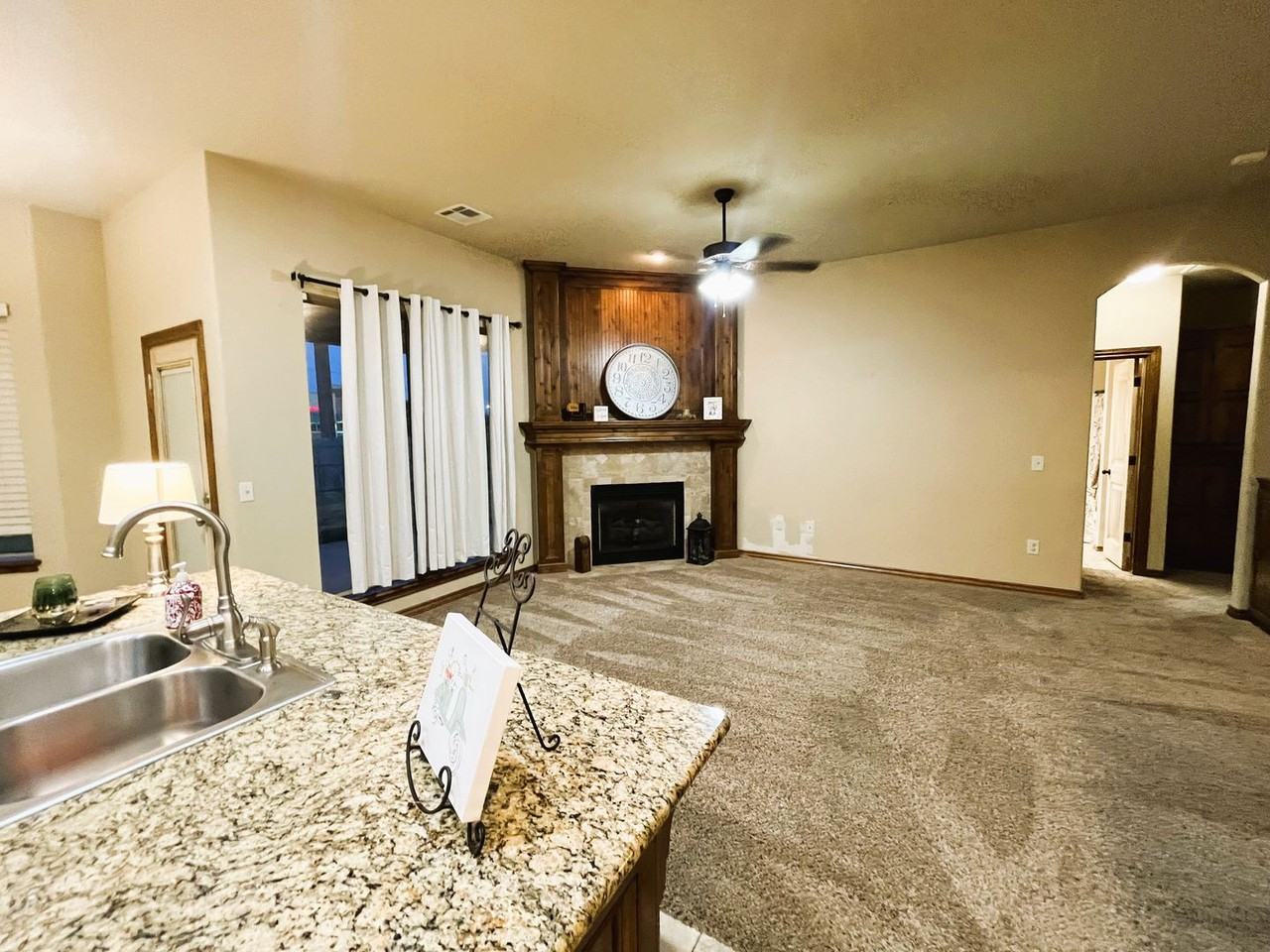 14812 Brent Cir - Photo 3 of 36