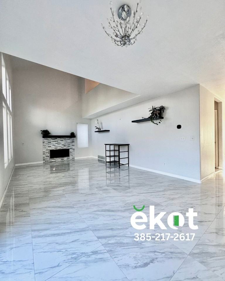 15025 S Round Tree Ln - Photo 3 of 47