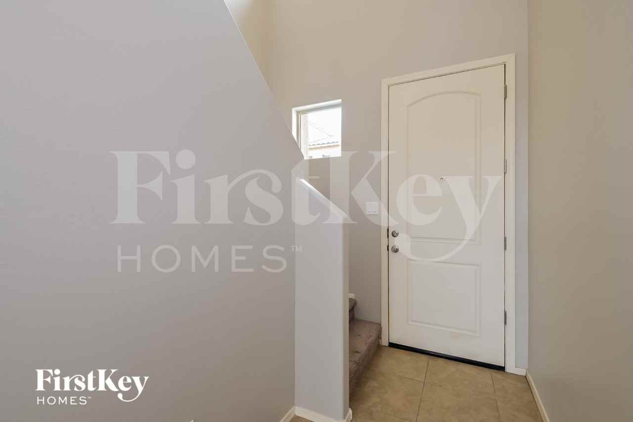 220 E Imperial Ct - Photo 2 of 15