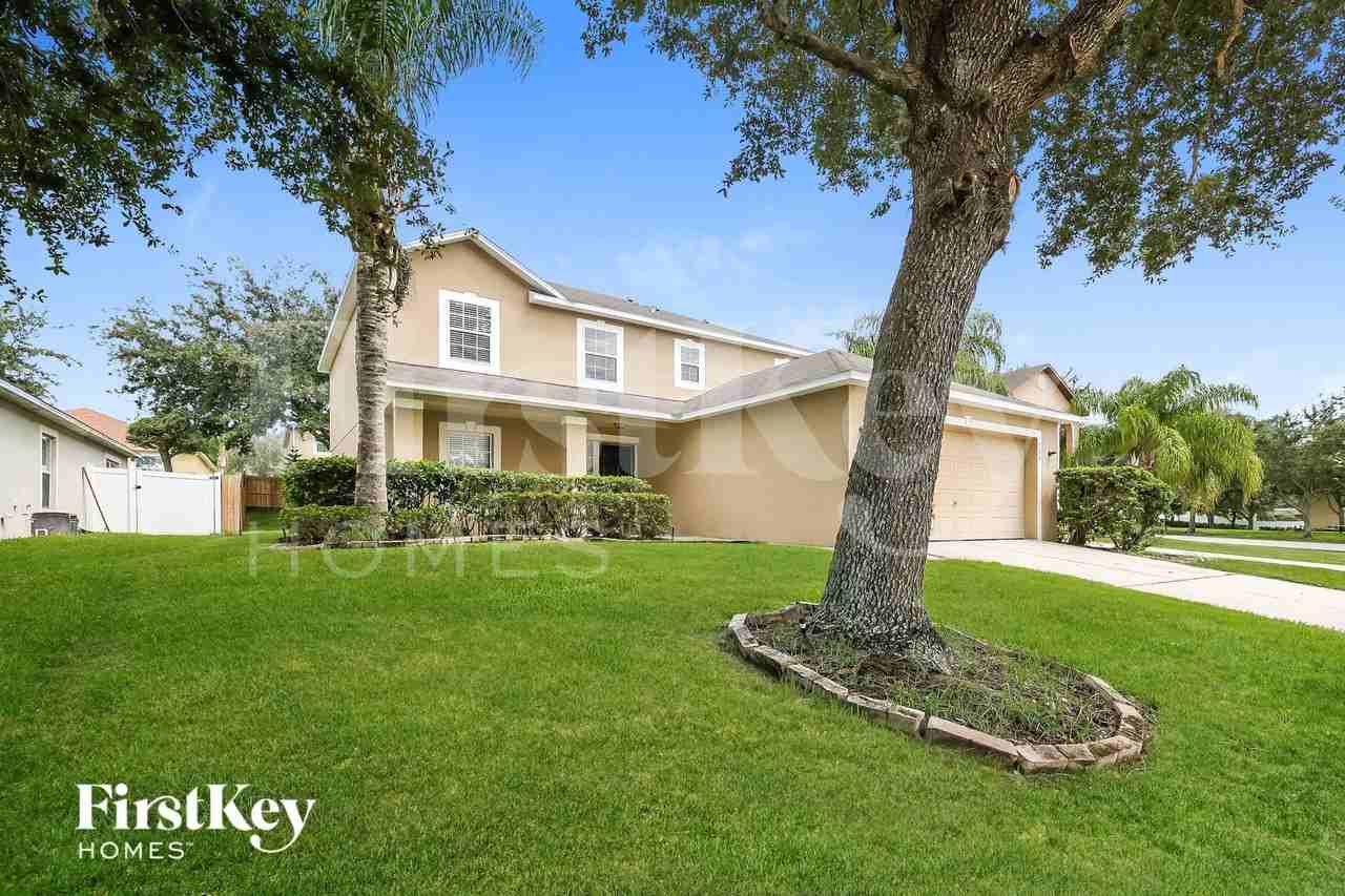 104 Cabrillo Dr - Photo 2 of 15