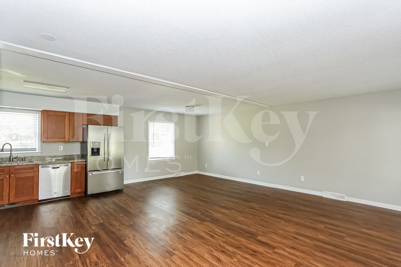 3508 Gardner Park Dr - Photo 4 of 15