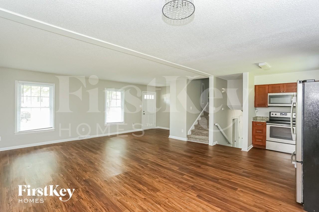 3508 Gardner Park Dr - Photo 5 of 15