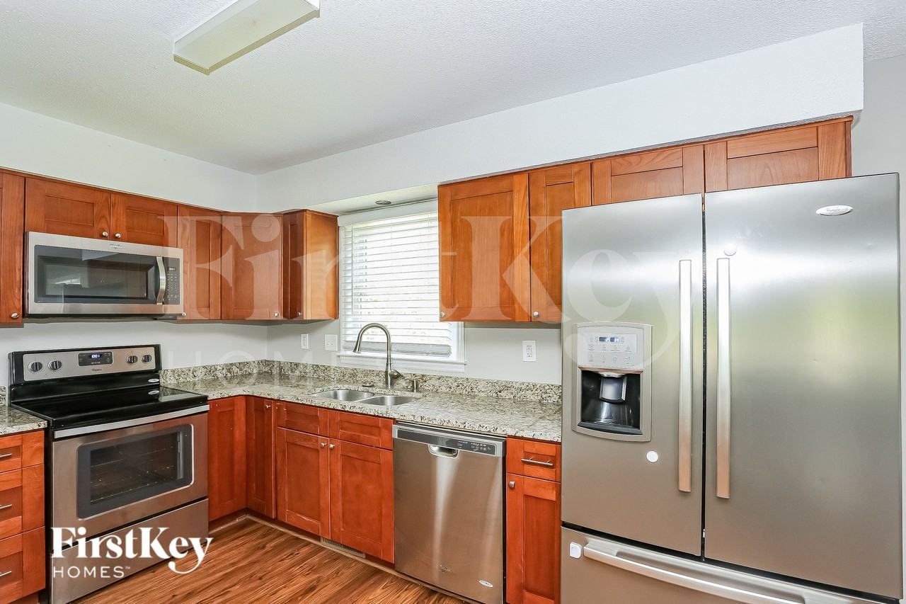 3508 Gardner Park Dr - Photo 6 of 15
