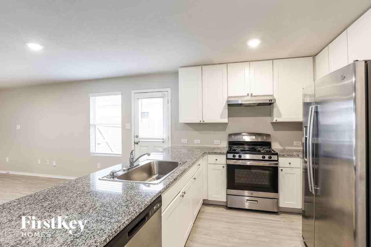 10807 Giacconi Dr - Photo 6 of 15